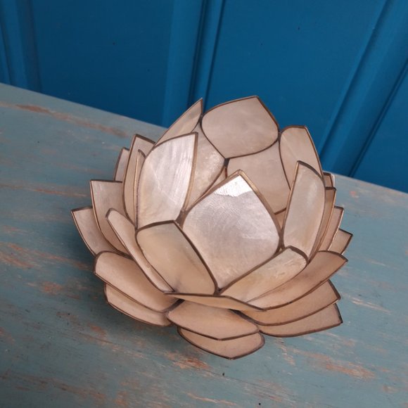 Lotus Flower Candle Holder Tea Light Mother Of Pear Shell Natural Metal - Picture 2 of 10